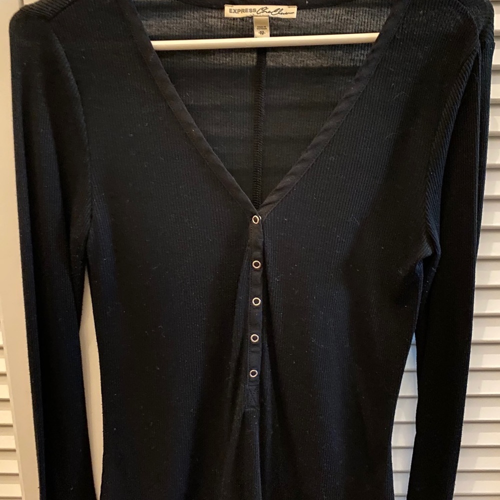 BLACK HENLEY - Picture 2 of 4